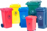 Пластиковые мусорные контейнеры и баки
